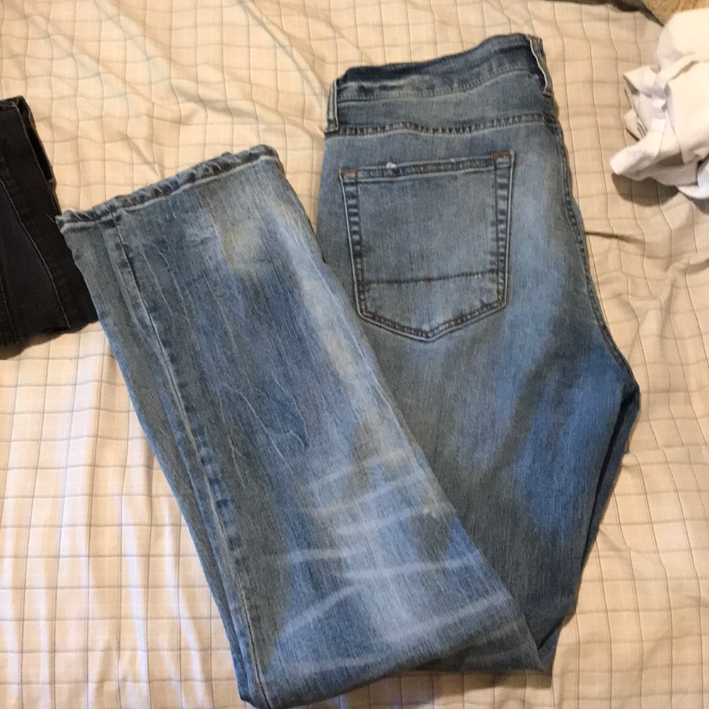 Light wash pants